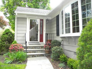 40 Long Meadow Rd, Riverside, CT 06878 - photo 2