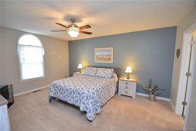 167 Millstone Dr, Statesville, NC 28625 - photo 6