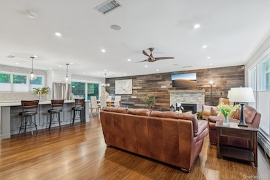 33 Scudders Ln, Glen Head, NY 11545 - photo 6