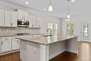 Kitchen/Island