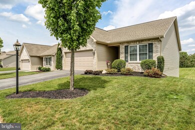 35 Keswick Dr, Mechanicsburg, PA 17050 - photo 2