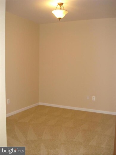 8600 Roaming Ridge Way unit 104, Odenton, MD 21113 - photo 5