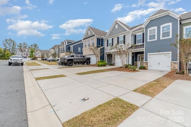 334 Embers Ln, Clover, SC 29710 - photo 3