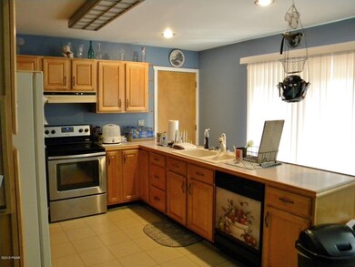 427 Rocky Run Rd, Hawley, PA 18428 - photo 6