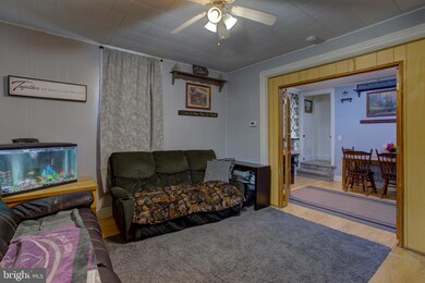 424 E Main St, Ephrata, PA 17522 - photo 5