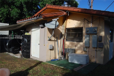 950 SW 13th Ct, Miami, FL 33135 - photo 3