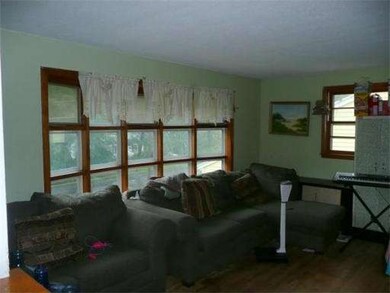 187 Blackstone St, Bellingham, MA 02019 - photo 3