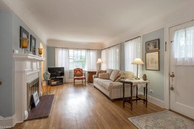 Bright and inviting living room.