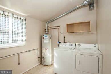 2910 Trainor Ln, Bowie, MD 20715 - photo 6