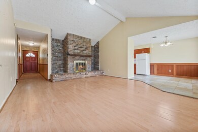 23106 Goodfellow Dr, Spring, TX 77373 - photo 4