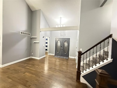 160 E Nelson Cir, Olathe, KS 66061 - photo 4