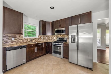 555 Ramsdale Dr, Roswell, GA 30075 - photo 3