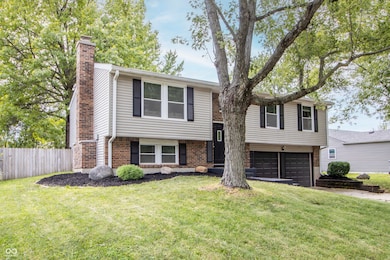 6633 Muirfield Way, Indianapolis, IN 46237 - photo 2