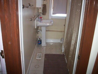 2037 E 30th St, Lorain, OH 44055 - photo 6