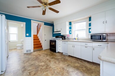 46 S Maple St, Manchester, NH 03103 - photo 5