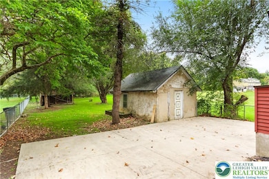 1927 Willow Park Rd, Bethlehem, PA 18020 - photo 3