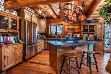60627 Bozeman Trail, Bend