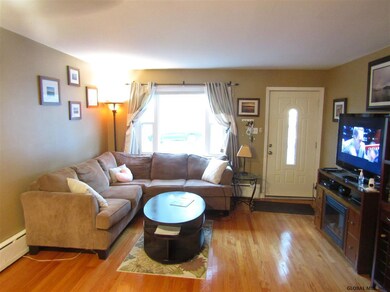 15 Carlisle Ct, Albany, NY 12209 - photo 3