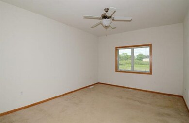 122 Elliott Ln, Oregon, WI 53575 - photo 5