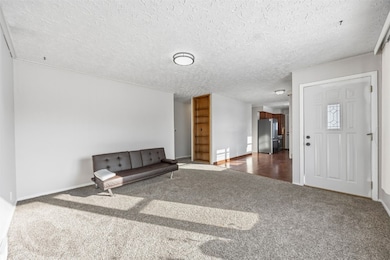 1048 Clifton St NE, Cedar Rapids, IA 52402 - photo 5