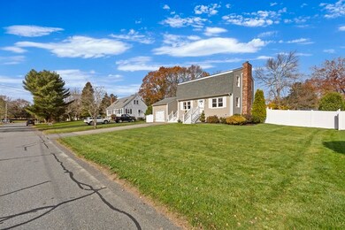 100 Evergreen Dr, Swansea, MA 02777 - photo 4