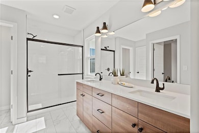 1407 Zennor Ct, Raymore, MO 64083 - photo 7