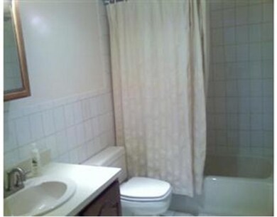 74 Gilman St unit 5, Somerville, MA 02145 - photo 2