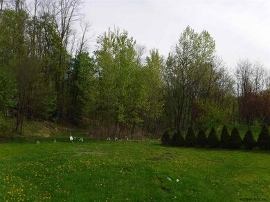 54 Rose Ln, Rensselaer, NY 12144 - photo 3