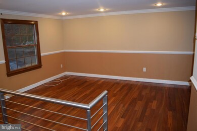 7047 Deepage Dr, Columbia, MD 21045 - photo 4