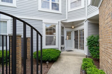 935 Heathrow Ln, Naperville, IL 60540 - photo 3