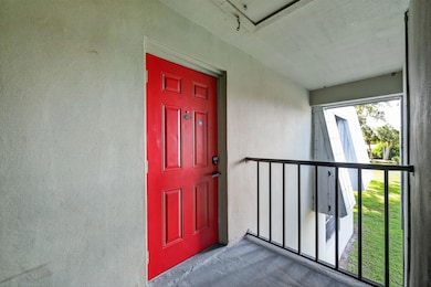 2513 S 17th St unit 206, Fort Pierce, FL 34982 - photo 2