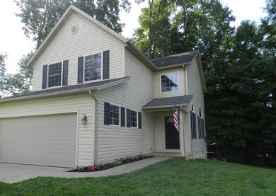 579 Edgewater Beach Blvd, Thornville, OH 43076 - photo 2