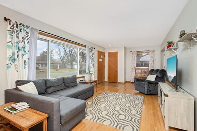 9106 Dupont Ave S, Bloomington, MN 55420 - photo 4