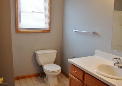 2 Scott St unit 4, Moosic, PA 18507 - photo 3