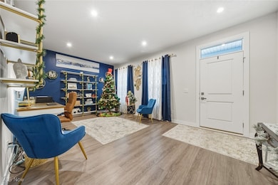 6170 James Dr, Lorain, OH 44053 - photo 3