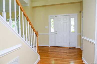 12137 Manor Park Dr, Glen Allen, VA 23059 - photo 3