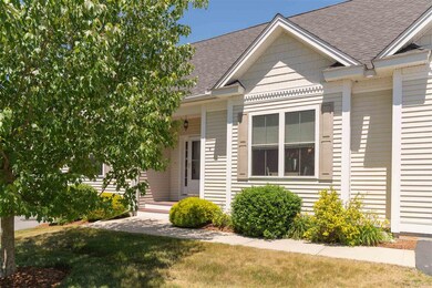 4 Sugar Plum Ln, Londonderry, NH 03053 - photo 4