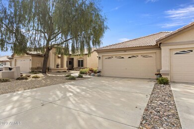 3-web-or-mls-10381-w-burnett-rd