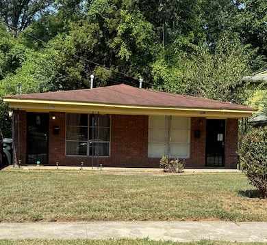 3176 Yale Ave, Memphis, TN 38112 - photo 2