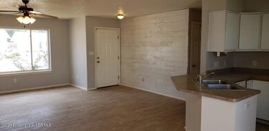 317 Valle Vista Dr, Farmington, NM 87401 - photo 3