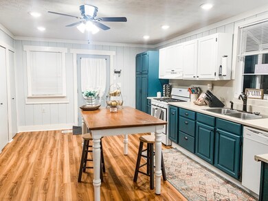 Kitchen 4