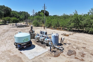 9415 21st Aly, Lemoore, CA 93245 - photo 2