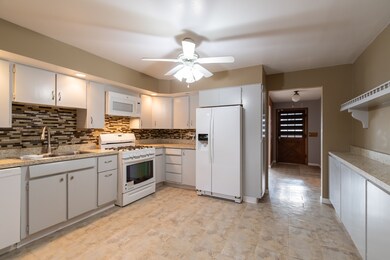 4620 184th St, Country Club Hills, IL 60478 - photo 3