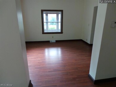 1446 Rowland Ave NE, Canton, OH 44705 - photo 5