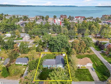 1903 Maple Dr, Traverse City, MI 49686 - photo 2