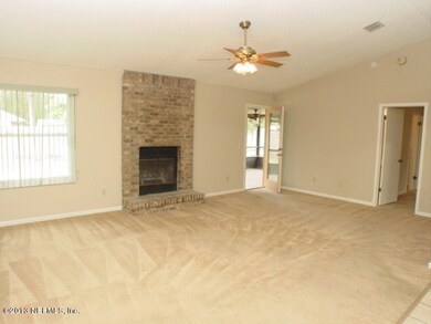 8064 Pineverde Ln, Jacksonville, FL 32244 - photo 2