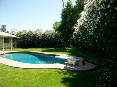 Pool 2