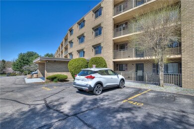 650 E Greenwich Ave unit 2-410, West Warwick, RI 02893 - photo 4