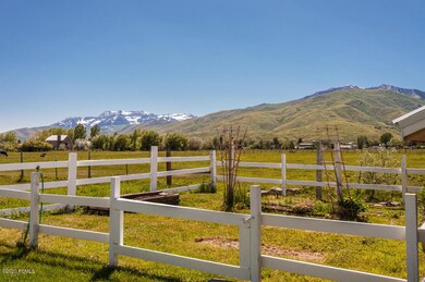 5 Exterior_high_989251