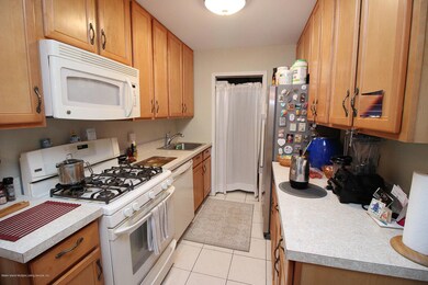128 Gervil St unit 124, Staten Island, NY 10309 - photo 5